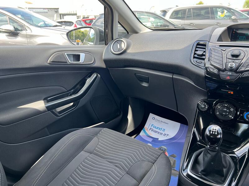 FORD FIESTA