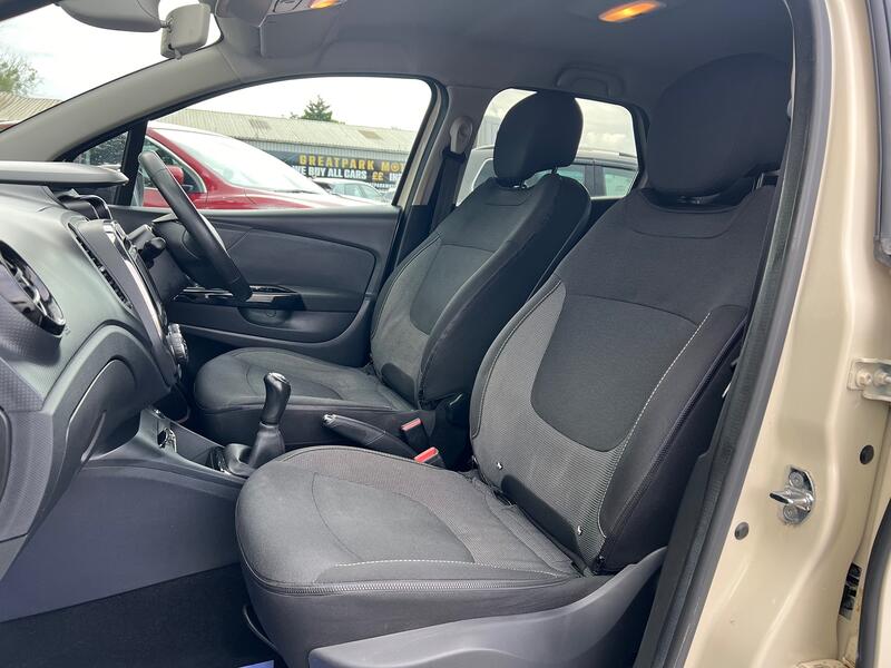RENAULT CAPTUR