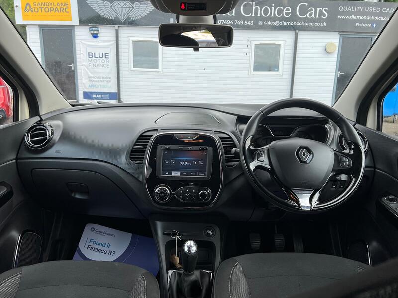 RENAULT CAPTUR