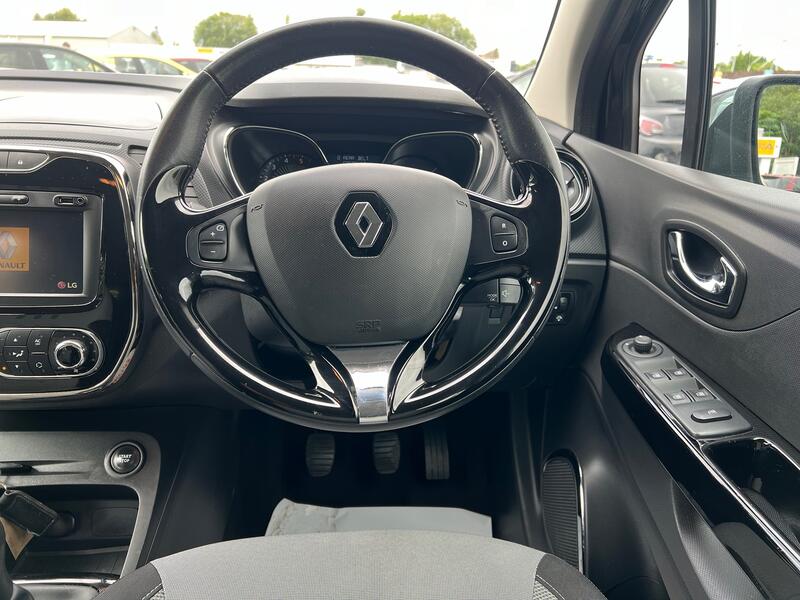 RENAULT CAPTUR