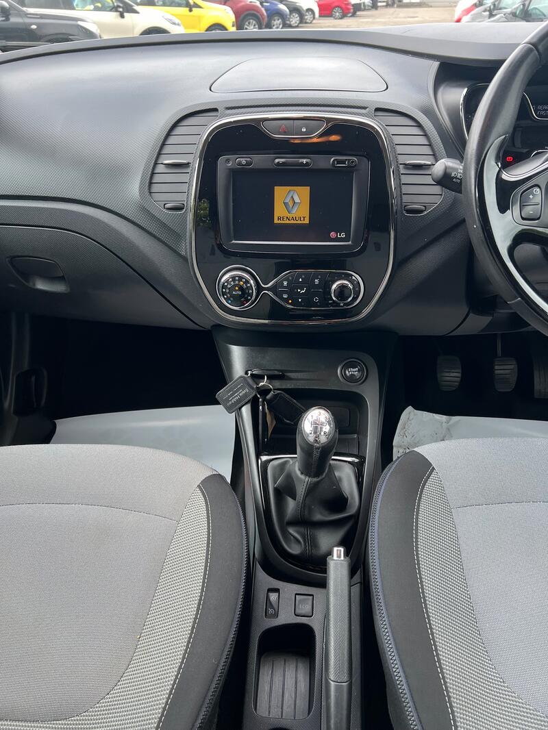 RENAULT CAPTUR
