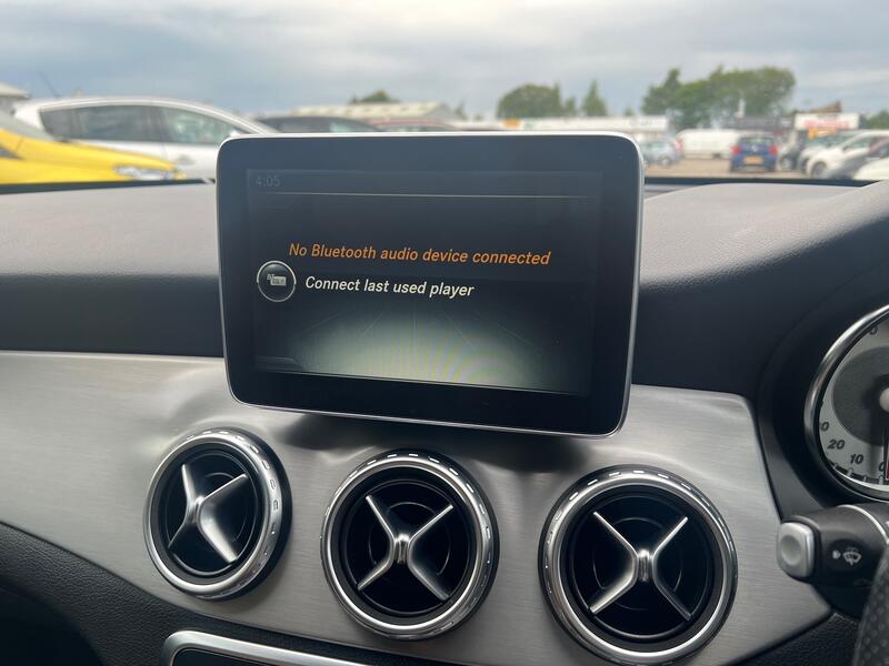 MERCEDES-BENZ GLA CLASS