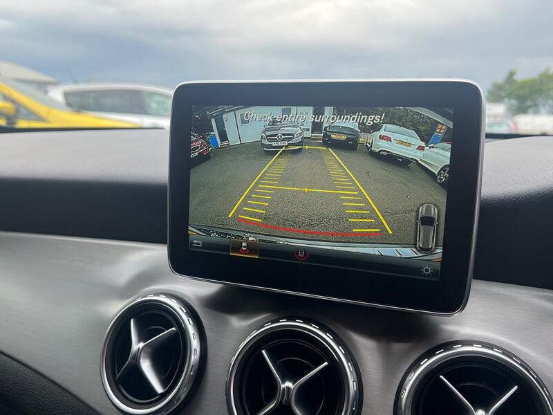 MERCEDES-BENZ GLA CLASS