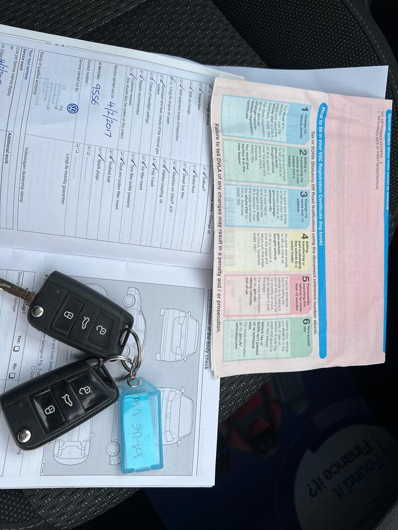 VOLKSWAGEN TOURAN