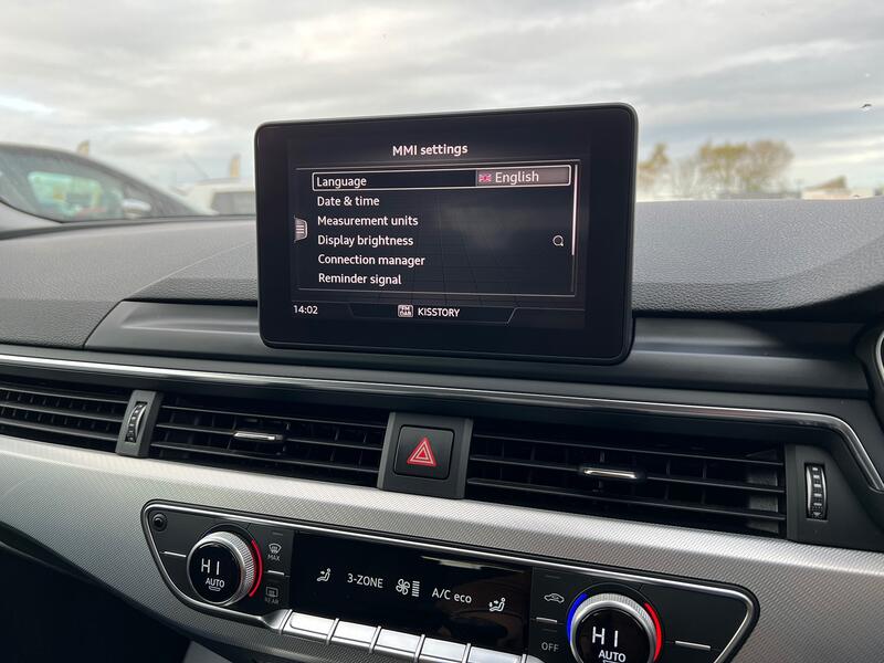 AUDI A4 AVANT