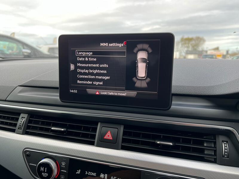 AUDI A4 AVANT