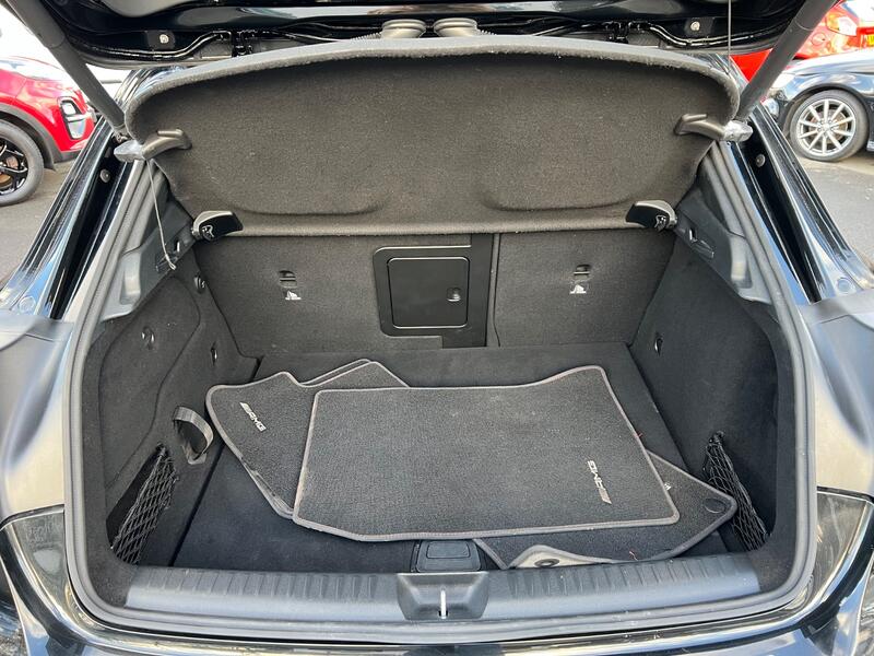 MERCEDES-BENZ GLA CLASS
