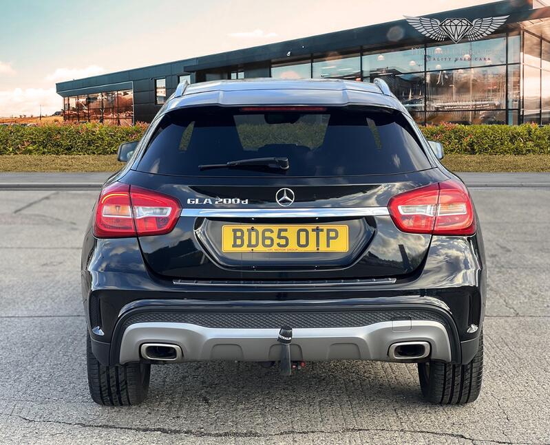 MERCEDES-BENZ GLA CLASS