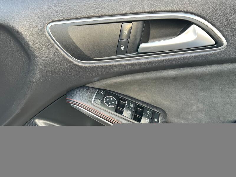 MERCEDES-BENZ GLA CLASS