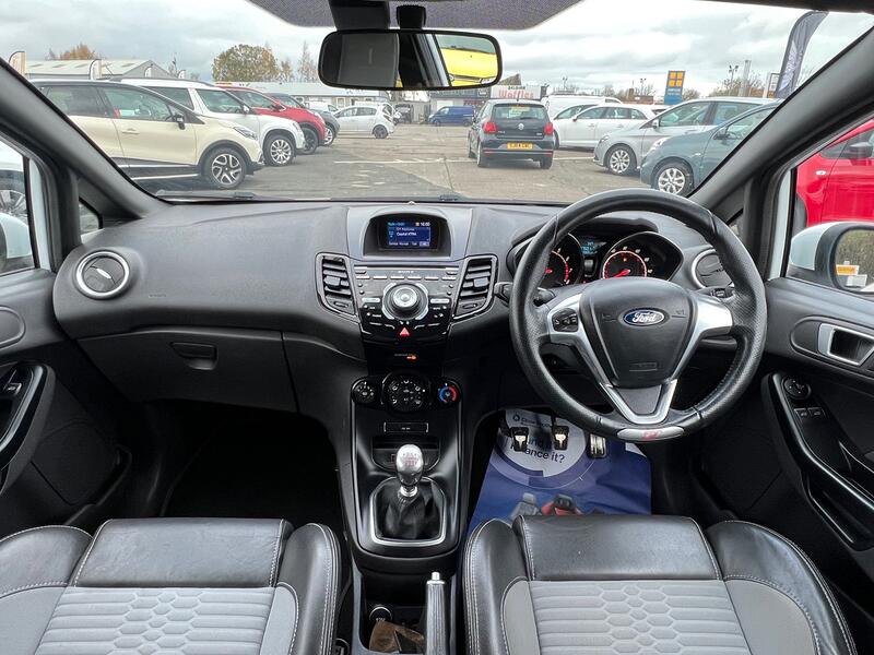 FORD FIESTA