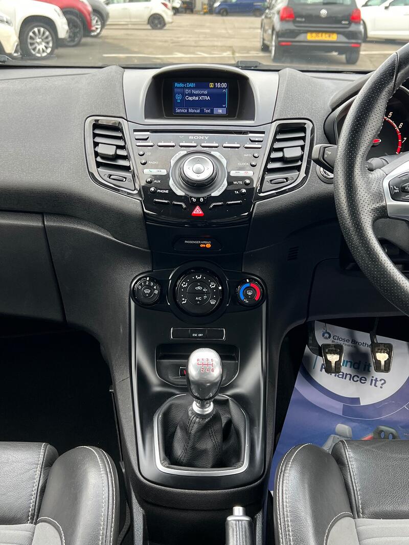 FORD FIESTA