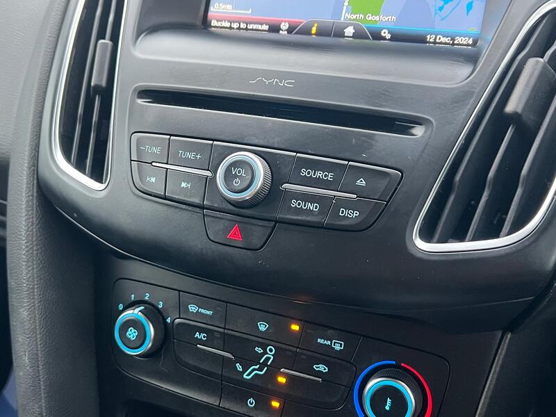 FORD FOCUS