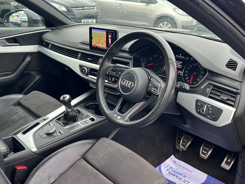 AUDI A4 AVANT