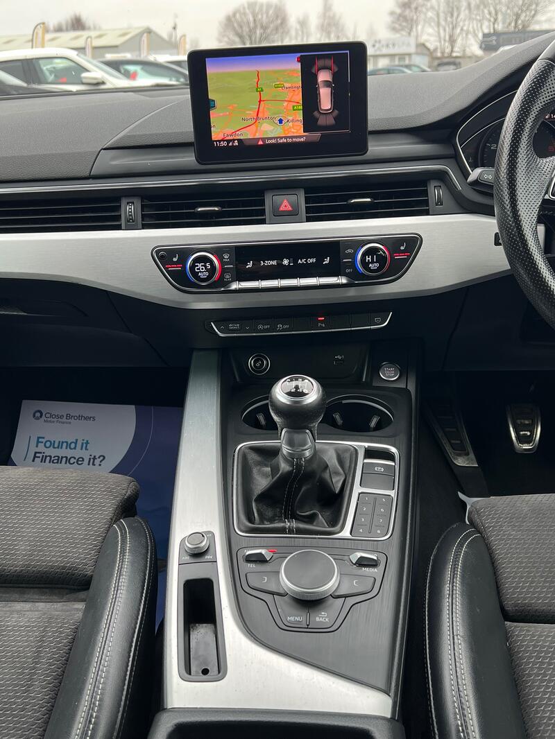 AUDI A4 AVANT