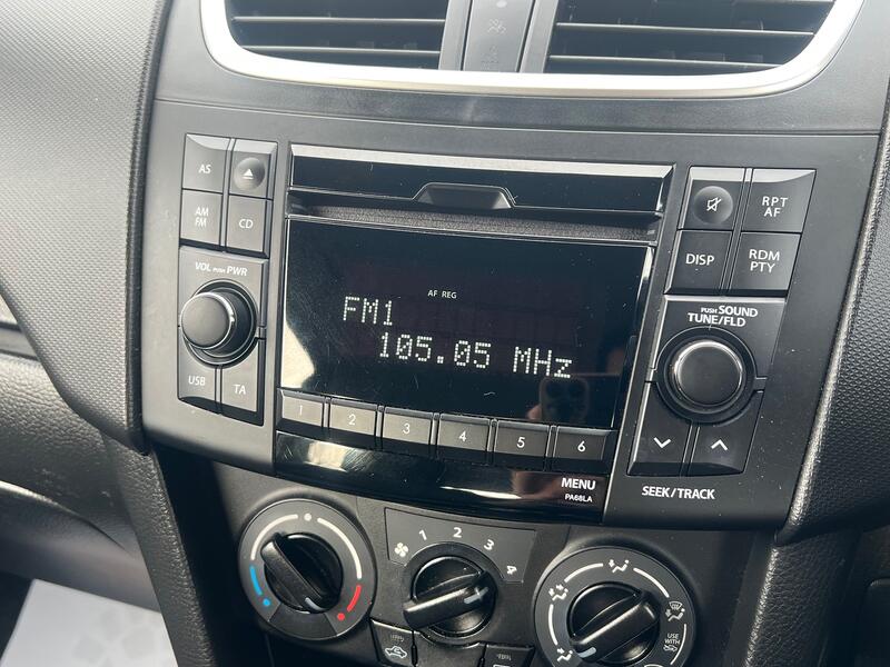 SUZUKI SWIFT