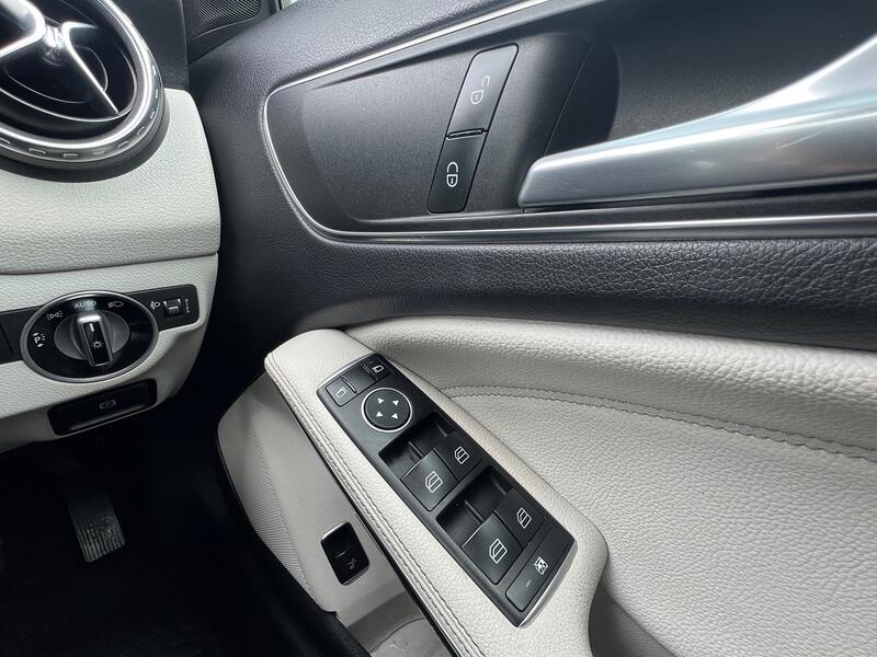 MERCEDES-BENZ GLA CLASS