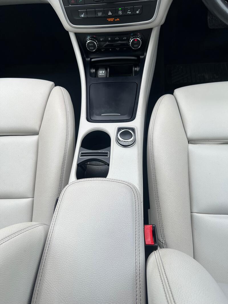 MERCEDES-BENZ GLA CLASS