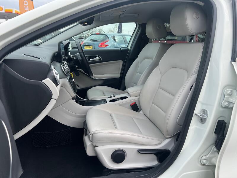 MERCEDES-BENZ GLA CLASS