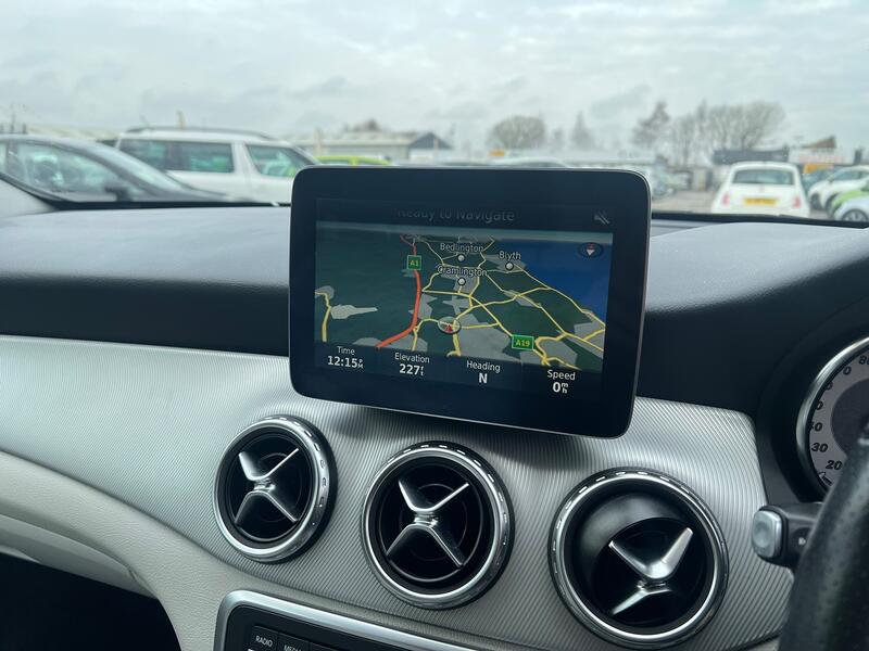 MERCEDES-BENZ GLA CLASS