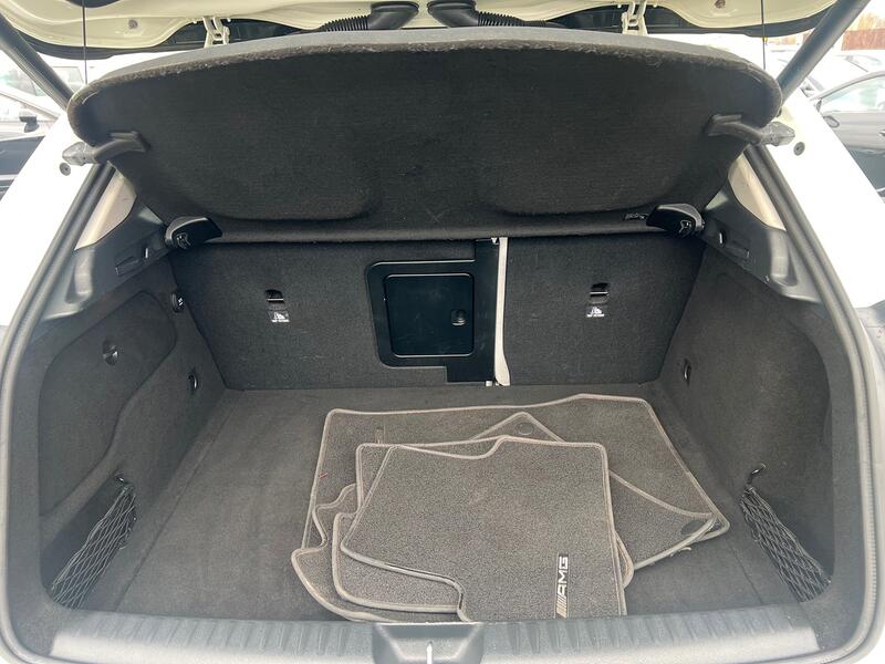 MERCEDES-BENZ GLA CLASS
