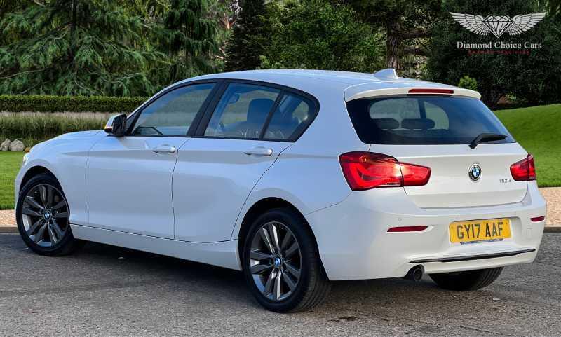 BMW 1 SERIES