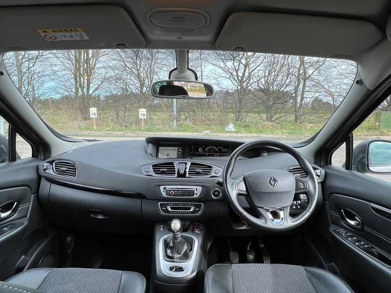 RENAULT GRAND SCENIC