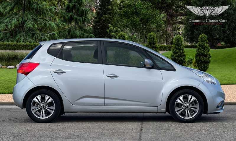 KIA VENGA